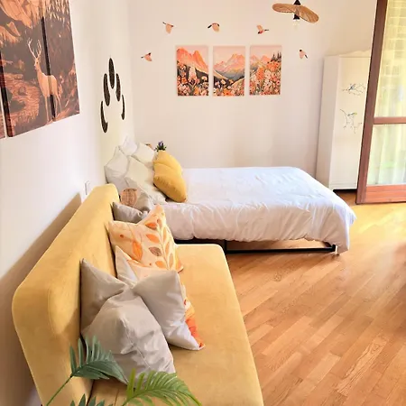 Casa Sole, 10 Minutes From * Lurate Caccivio