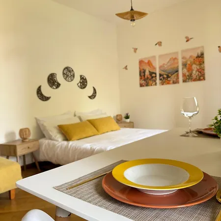 Casa Sole, 10 Minutes From Lurate Caccivio